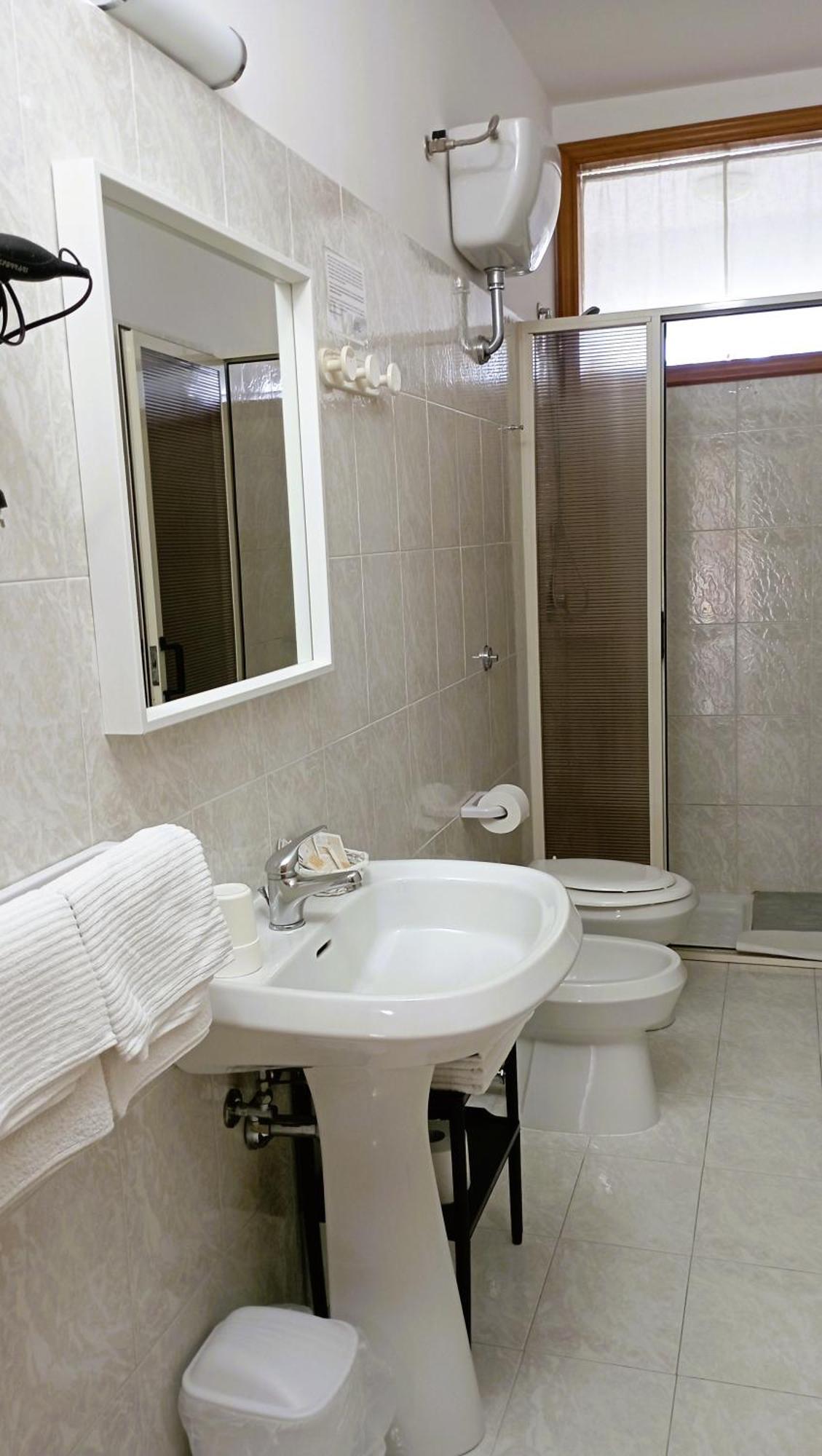 Hotel Residence Villa Ascoli Вьесте Экстерьер фото