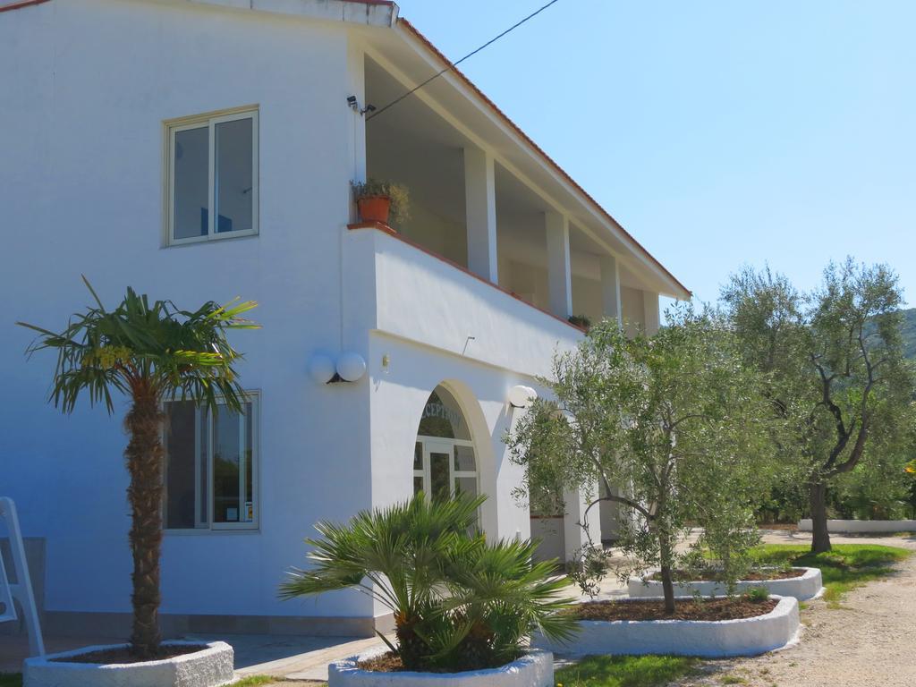 Hotel Residence Villa Ascoli Вьесте Экстерьер фото